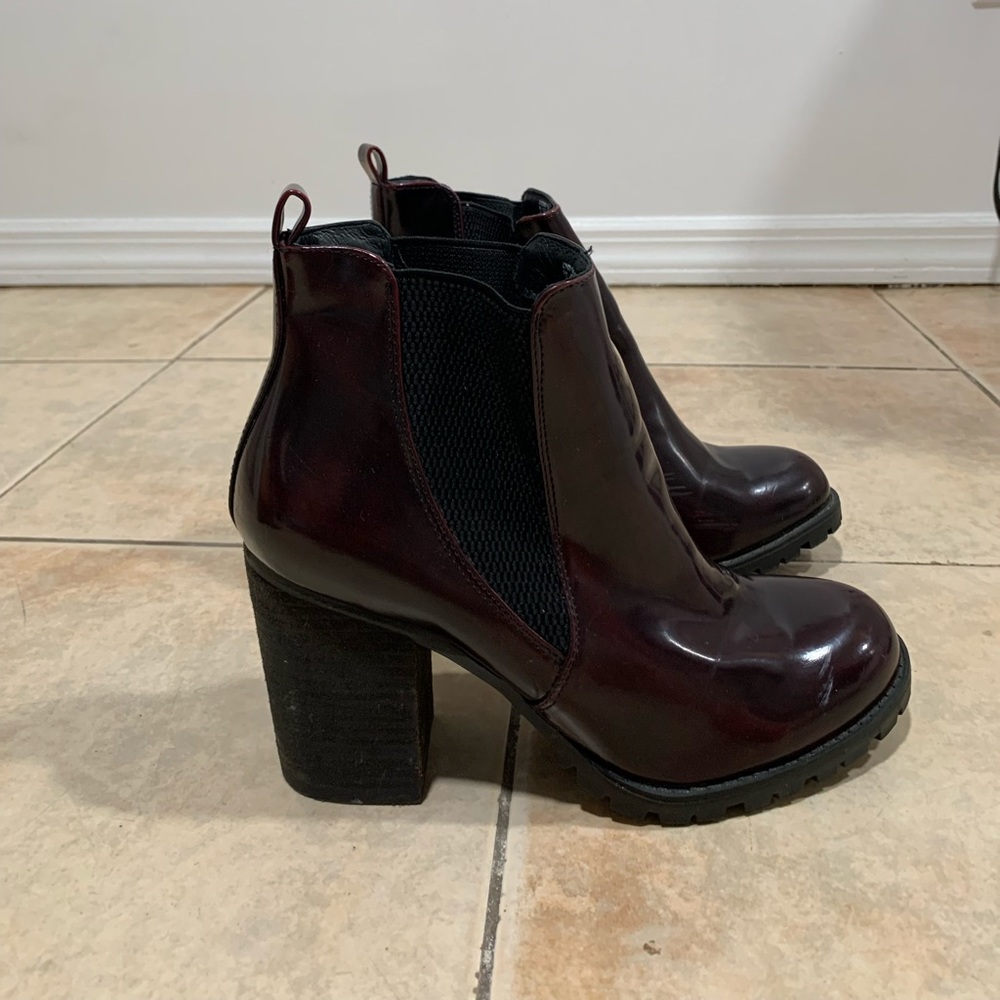 Steve Madden . Used booties